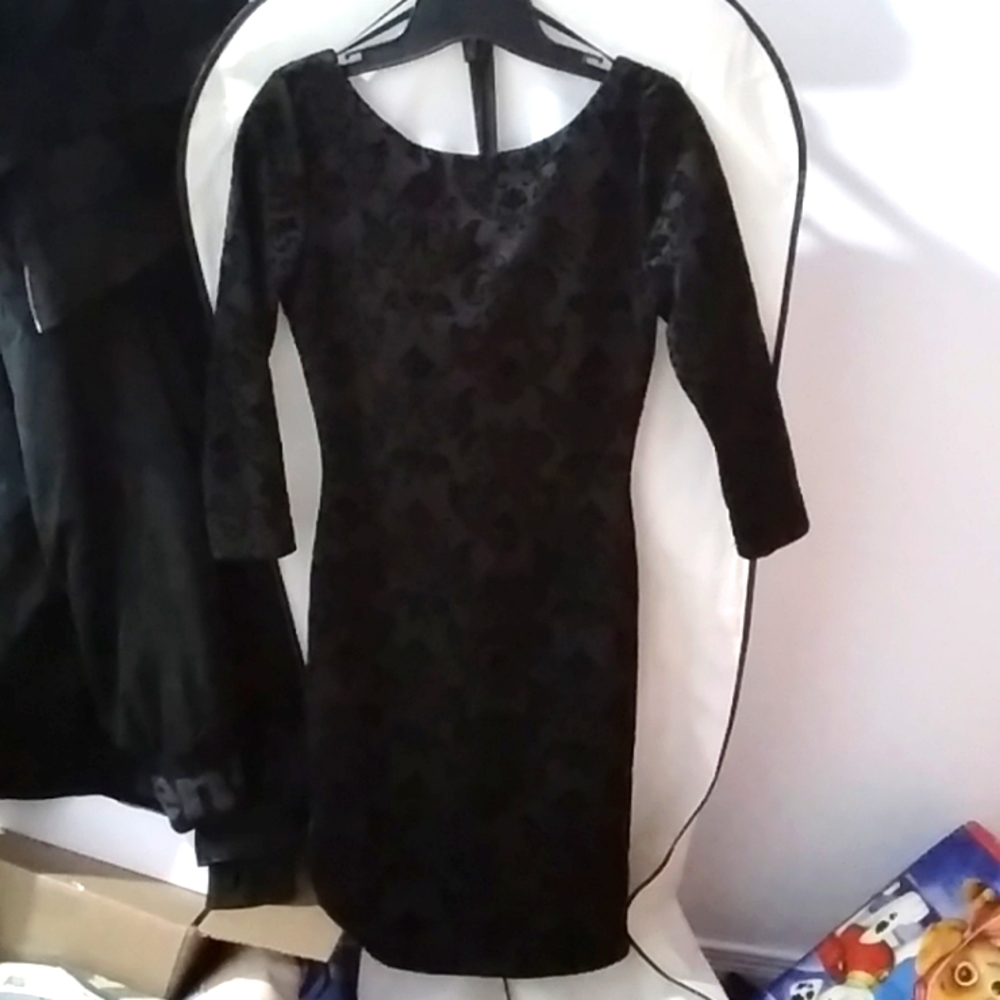 Le Chateau black dress with 3/4 sleeves extra small